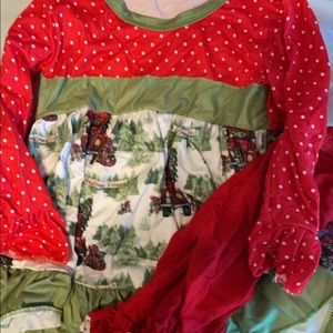 BABY GIRL 6-12 MONTH RED CHRISTMAS TRUCK 2 PIECE CHRISTMAS OUTFIT